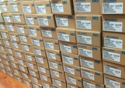 1PC MITSUBISHI Inverter FR-E720-3.7K-CHT Brand NEW IN BOX