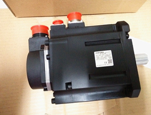 1PC NEW Mitsubishi servo motor HF-SE102B