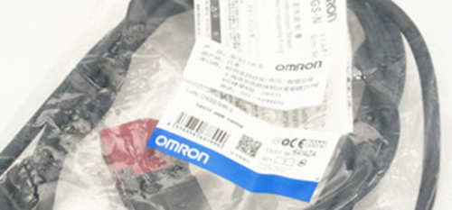 1PC NEW OMRON Safety door switch D4GS-N1R-3 3M