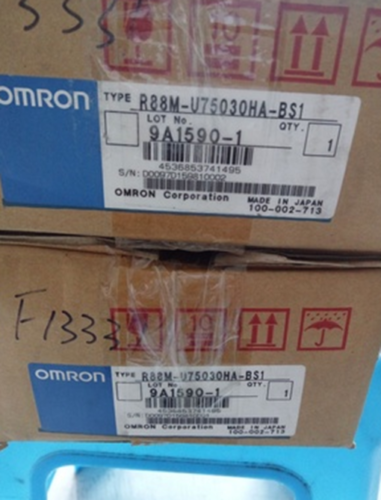 1PC New Omron AC SERVO MOTOR R88M-U75030VA-BS1