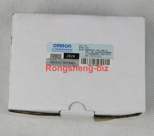 1PC NEW IN BOX Omron Guard Lock Safety-Door Switch D4NL-1BFG-B