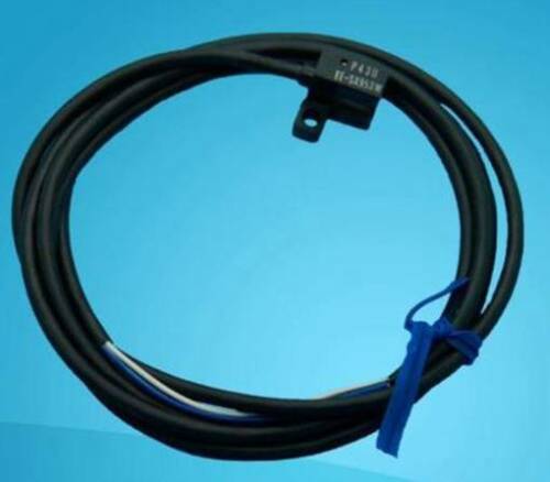 1PC NEW Omron Micro Photoelectric Sensor EE-SX953-W