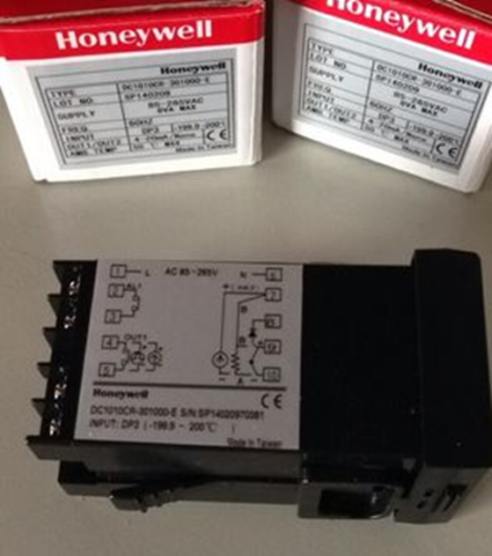 1PC NEW Honeywell Temperature Controller DC1010CR-301000-E