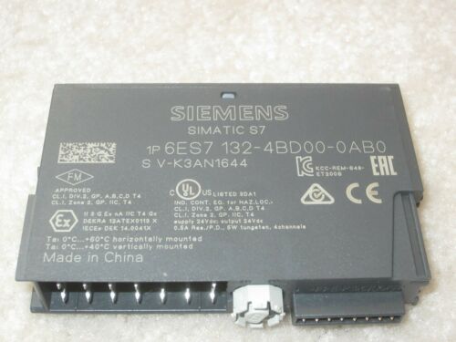 New Siemens Simatic S7 6ES7132-4BD00-0AB0 Digital Output Module ET 200S
