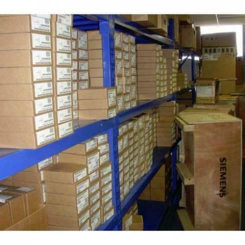 1 PC New Siemens 6ES7 332-5HB01-4AB2 6ES7332-5HB01-4AB2 Extended Module In Box