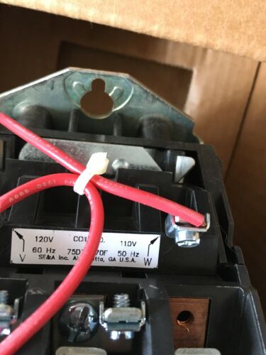 SIEMENS MAGNETIC STARTER SIZE 2 120V COIL 22-45A 14FSH32AF NEW