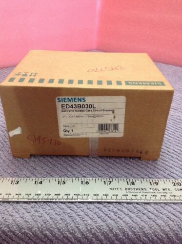 Siemens Molded Case Circuit Breaker ED43B030L New In Box