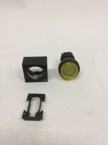 Siemens 3SB30 01-0BA31 Push Button and Holder Yellow Switch