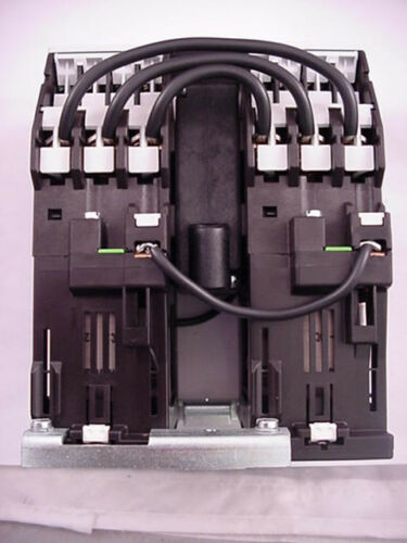 Siemens 3TD42 02-2BA4 Reversing Contactor 3TD4202-2BA4 Ships on the Same Day