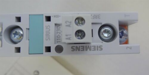 Siemens 3RS20 40-2GW50 Temperature Monitoring Relay