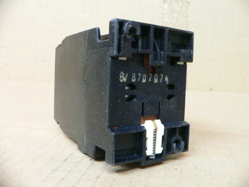 SIEMENS 3TH85 05-0A CONTACTOR 600 VAC MAX 5 WATTS