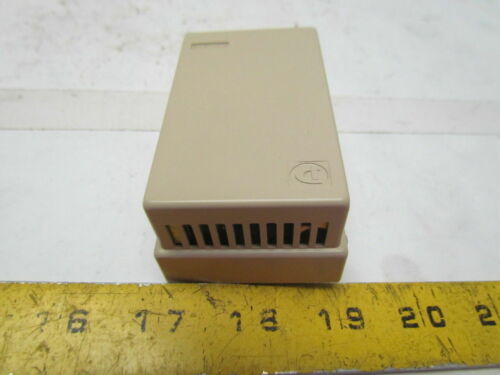 Siemens TT186 RH 186-0043 Powers Controls Room Type Humidity Transmitter 7W5