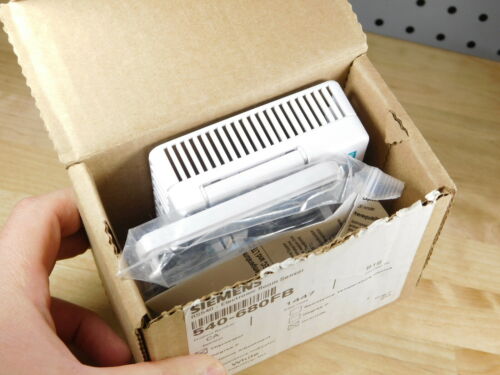 NEW - Siemens 540-680FB RS540 - Electronic Room Sensor