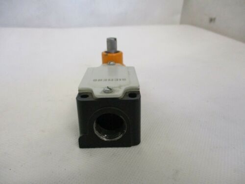 SIEMENS 3SE3-170-1A LIMIT SWITCH