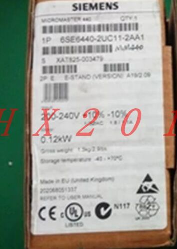 ONE NEW Siemens 6SE6440-2UC11-2AA1
