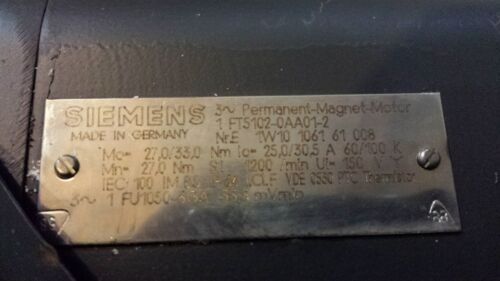 NEW Siemens Servo Motor 1FT5102-0AA01-2