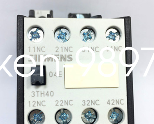 1PC NEW SIEMENS 3TH4004-0XM0 AC220V