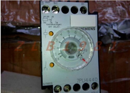 ONE NEW- Siemens relay 7PU4440-1AN40-Z 220VDC