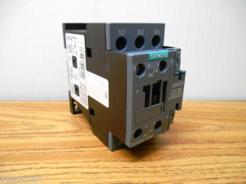 SIEMENS 3RT2024-1AP60 CONTACTOR IEC 220/240VAC