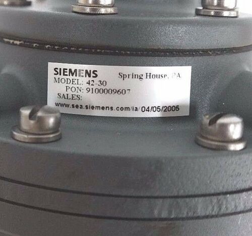 NIB SIEMENS MODEL: 42-30 PON: 9100009607 PRESSURE REGULATOR 4230