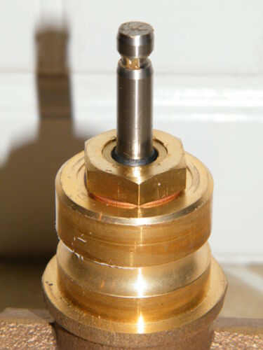 SIEMENS 3/4 PNEUMATIC CONTROL VALVE: 599-03202 & 599-01081, 3-WAY,