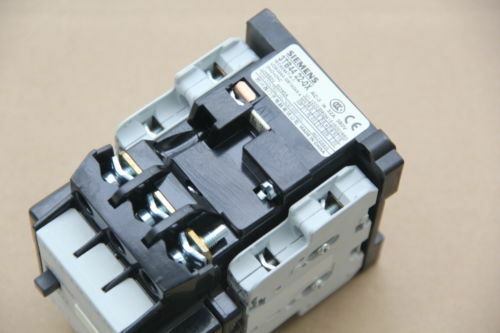 1PCS NEW Siemens 3TB4422-0XD0