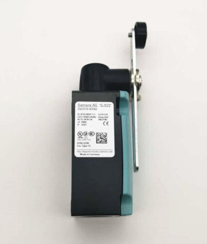 1PC New 3SE5 112-0CH50 Siemens Travel Switch 3SE5112-0CH50 free shipping#XR