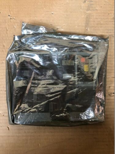 6ES55253UA11 - SIEMENS - 6ES5525-3UA11 / COMMUNICATION PROCESSOR BRAND NEW