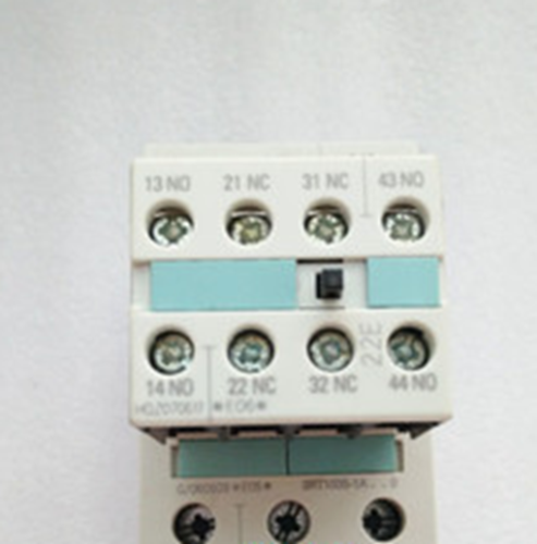 1PC New For Siemens Contactor 3RT1035-1AN24 220VAC