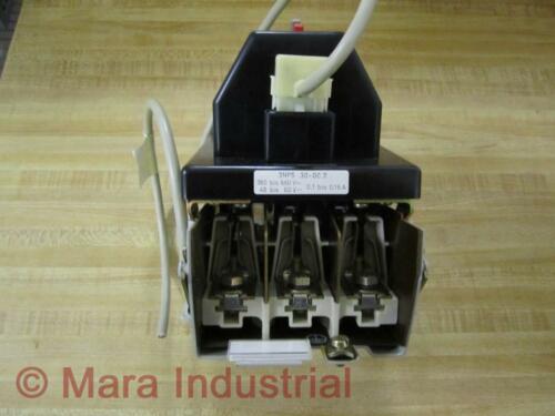 Siemens 3NP5 030-0CA76 Load-Break Switch 3NP50300CA76