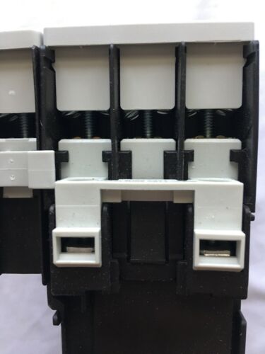 NEW Direct Replacement Siemens 3RT1017 Contactor 3RT1017-1AK61 with 120V Coil