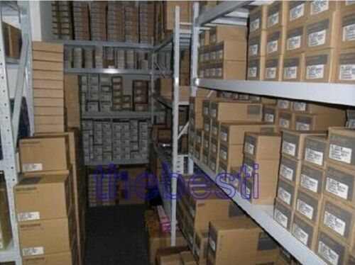 1 PC New Siemens 6ES7 331-7PF11-4AB2 6ES7331-7PF11-4AB2 Extended Module In Box