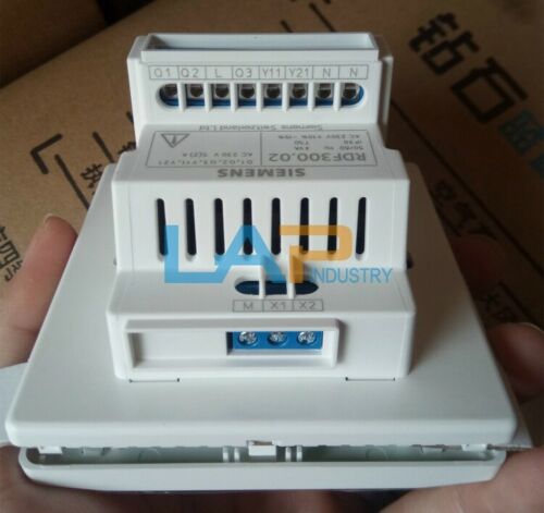 1PCS NEW FOR SIEMENS Room Thermostat LCD Temperature Controller RDF300.02