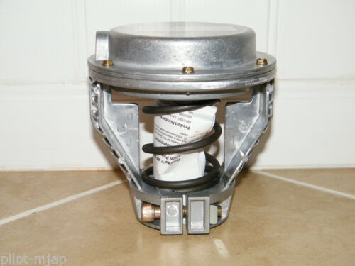 SIEMENS 3/4 PNEUMATIC CONTROL VALVE: 599-03202 & 599-01081, 3-WAY,