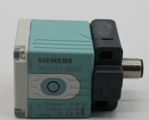 1PC New Siemens Photoelectric switch 3RG7244-3HH00