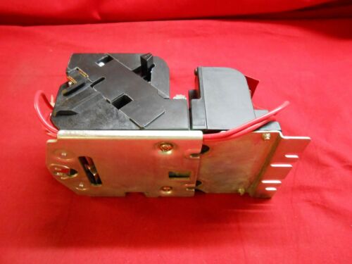 SIEMENS 14ESG32AC NEMA SIZE 1 3/4 STARTER; 20-40 AMPS OVERLOAD RANGE