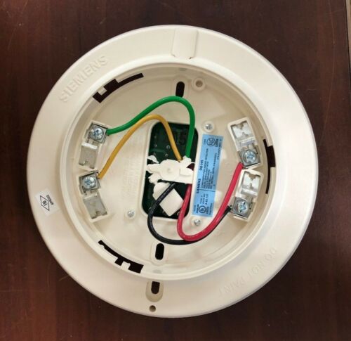 SIEMENS DB-HR Detector Base P/N: 500-033220
