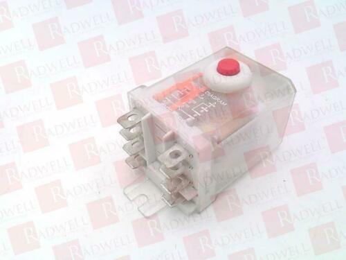 SIEMENS 3TX7113-5DB03 / 3TX71135DB03 (BRAND NEW)