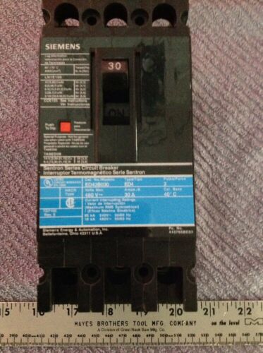 Siemens Molded Case Circuit Breaker ED43B030L New In Box