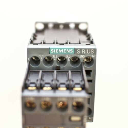 Siemens Contactor 3RT2016-1AB01 24V Coil with Aux Switch Block 3RH2911-1HA22