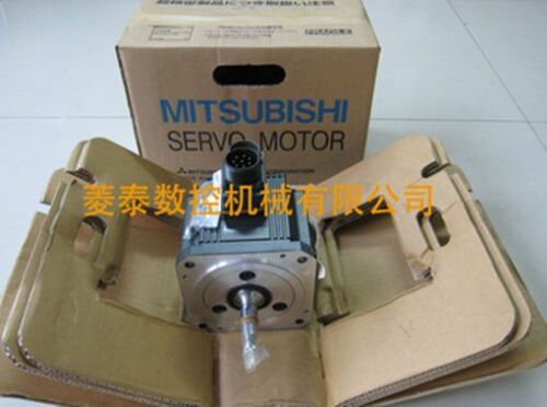 1PC Brand New Mitsubishi Servo Motor HC102T-A47