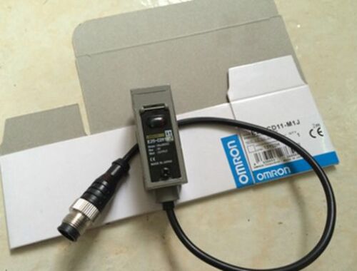 1PC New OMRON photoelectric sensor E3S-CD11-M1J