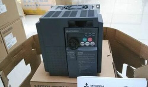 1PC NEW Mitsubishi Inverter FR-F720-0.75K