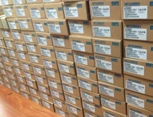 1PC Brand New In Box Mitsubishi servo Motor HCHA200NC-S