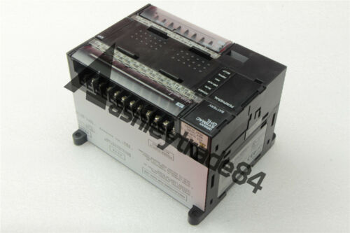 1PCS Omron CP1L-M30DR-A Programmer Controller CP1LM30DRA New In Box