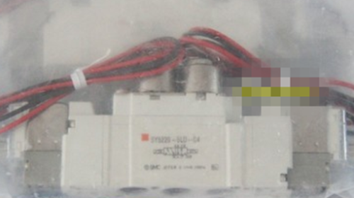 1PC NEW for SMC Solenoid valve SY5220-5LD-C4