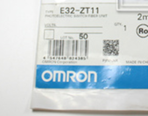 1PC NEW Omron Sensor E32-ZT11