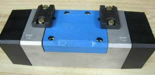 1PC NEW IN BOX FESTO solenoid valve VL-5/3G-D-2-C 151848