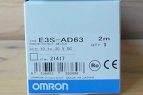 1PC New Omron Photoelectric switch E3S-AD68