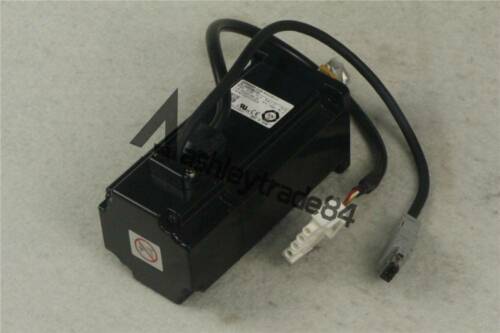 NEW IN BOX Omron R88M-W40030H-S1 SERVO MOTOR